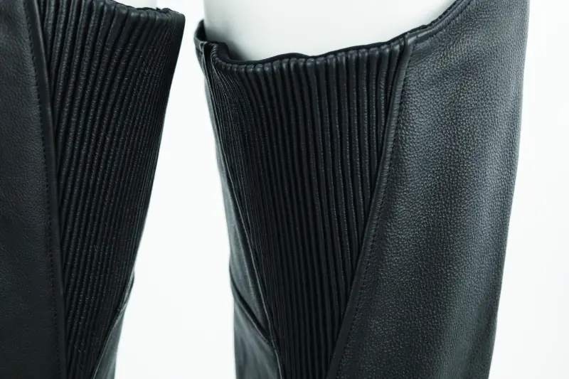 Kuryakyn Leather By River Road Longhaul Leather Chaps Black - Large 2