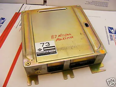 87 Nissan Maxima Engine Computer Ecu A18-685 E61 73 1