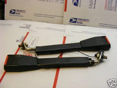 86-89 Saab 900 Seat Belt Buckle Receivers Turbo Spg 5208269 9611740 1
