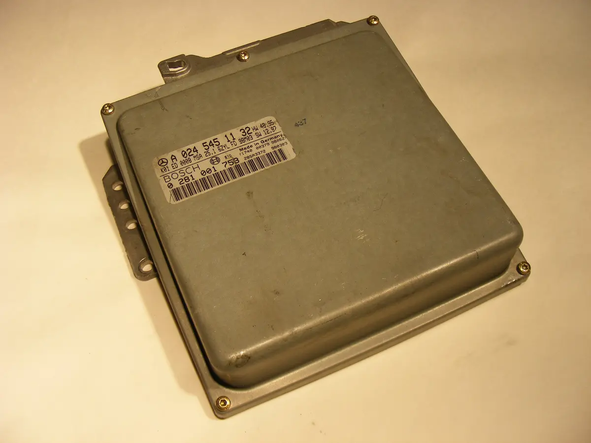 Mercedes W210 E300 Diesel Ecm Ecu Engine Control Unit 0245451132 0281001753 1