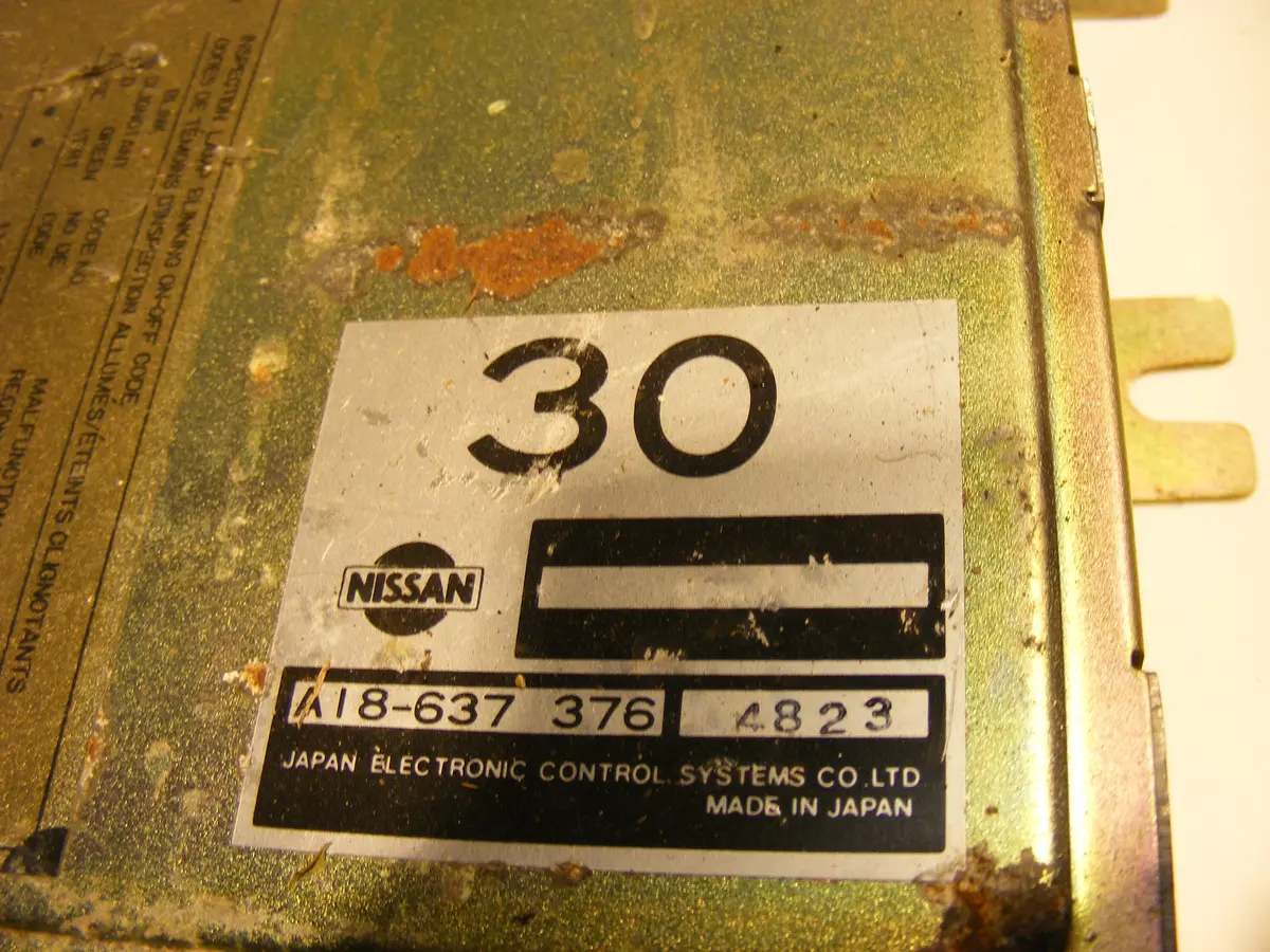 84-85 Nissan 300Zx Turbo Engine Computer Ecu Ecm 30 A18 637 376 Manual Trans Cal Emission Z31-Vg30et 23710-02P07 2