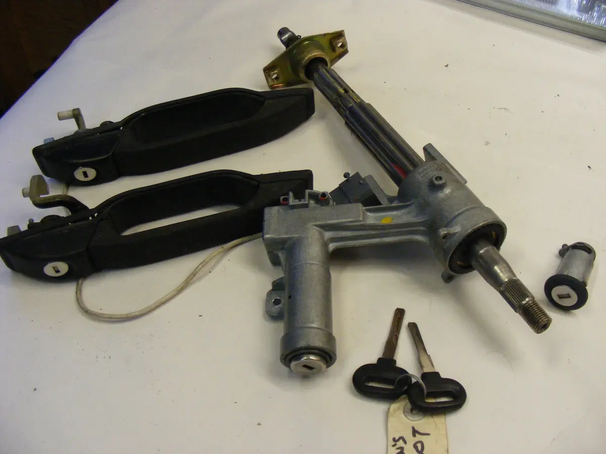 Saab 9000 Ignition Lock Tumblers & Key Complete Set All Doors And Hatch 4002648 86 87 88 89 90 91 92 Hatchback 1