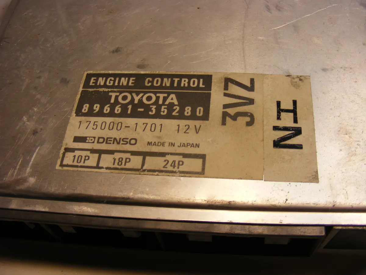 88-89 Toyota 4Runner / Pickup Truck Ecu Ecm Engine Computer 89661-35280 3.0 V6 1