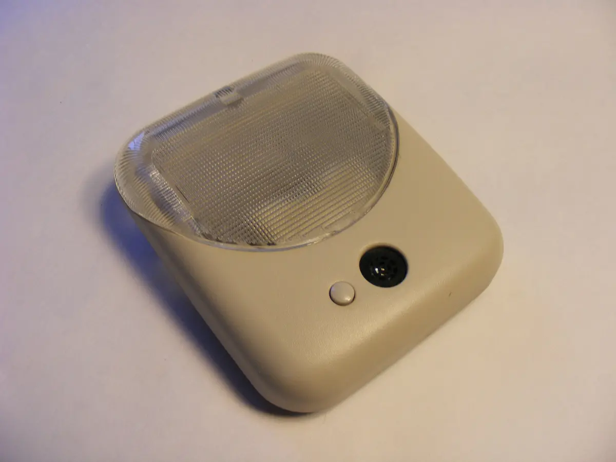 Saab 9000 Dome Light / Glass Break Sensor 4888228 4307054 1