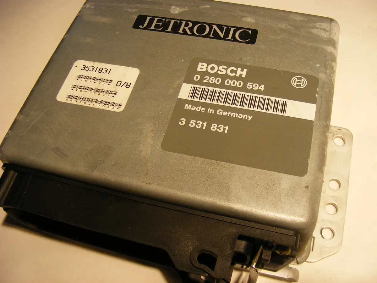90-91 Volvo 740 Bosch Jetronic Ecu Ecm Engine Computer 0280000594 3531831 1