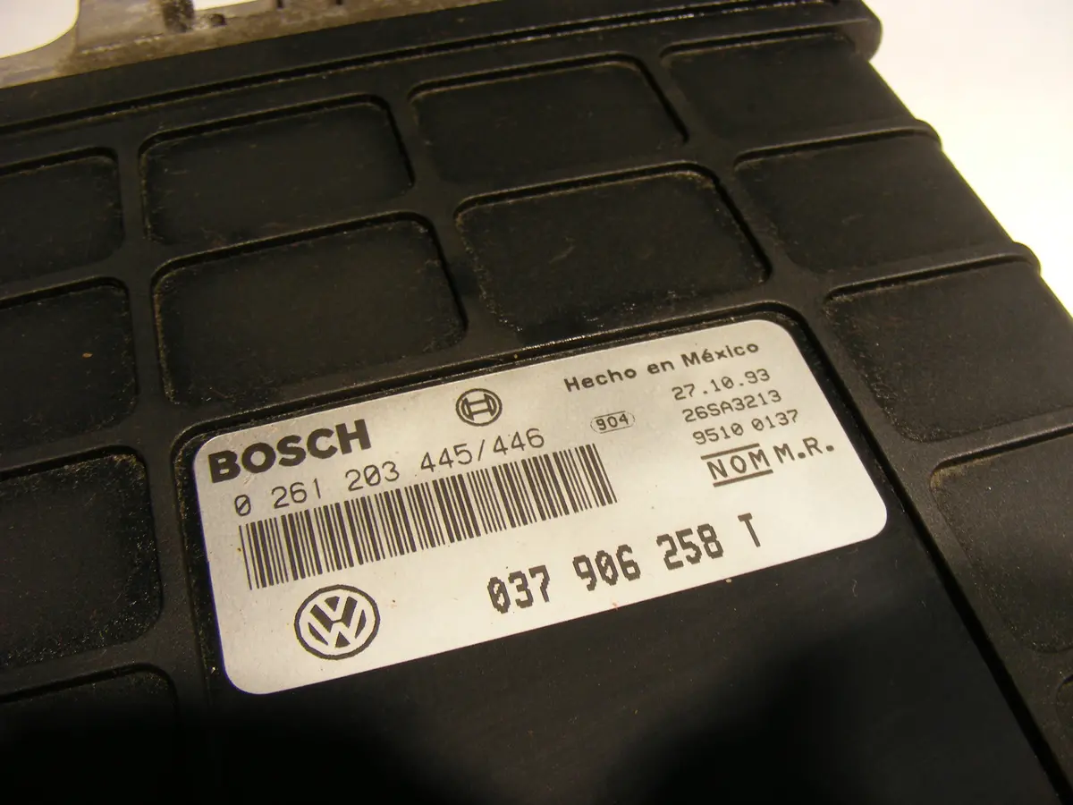 93 94 95 037906258T Vw Golf Jetta Passat Cabrio 2.0 Bosch Ecu Ecm Engine Computer 0261203445/446 1