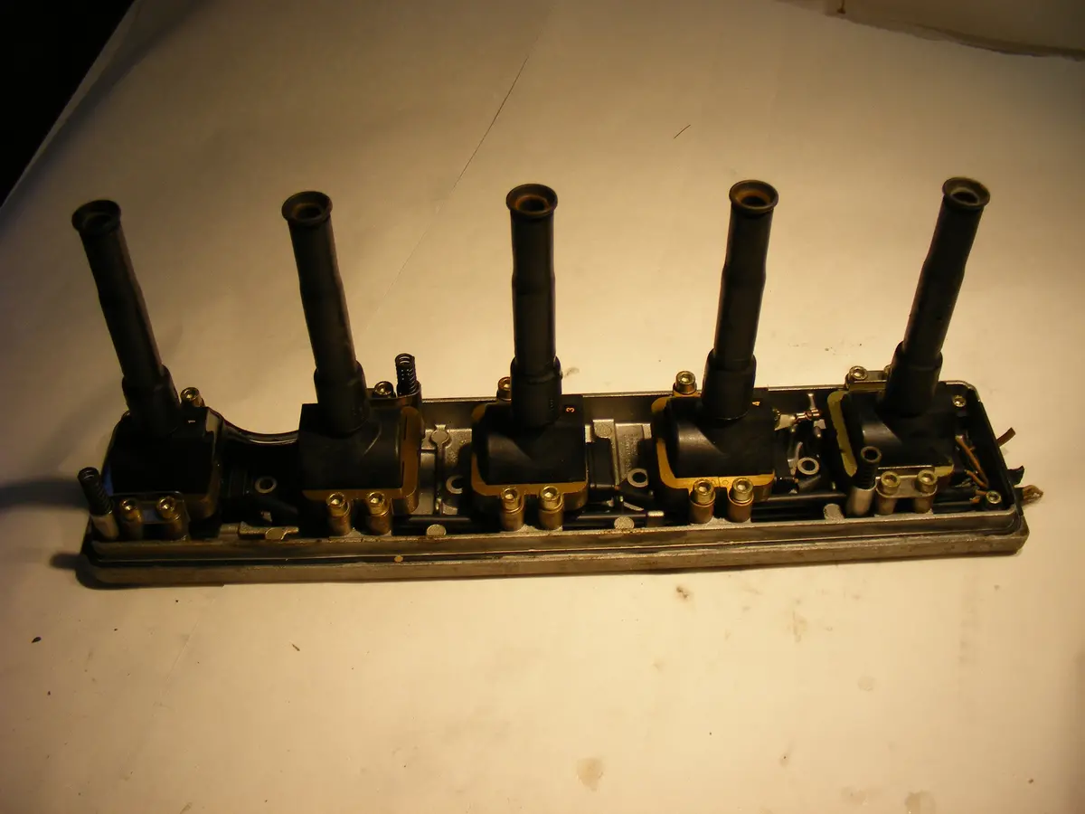 Audi S4 S6 Turbo 5Cyl Direct Ignition Cassette Coil Pack 034103722A 0040180002 1992 1993 1994 1995 1996 2