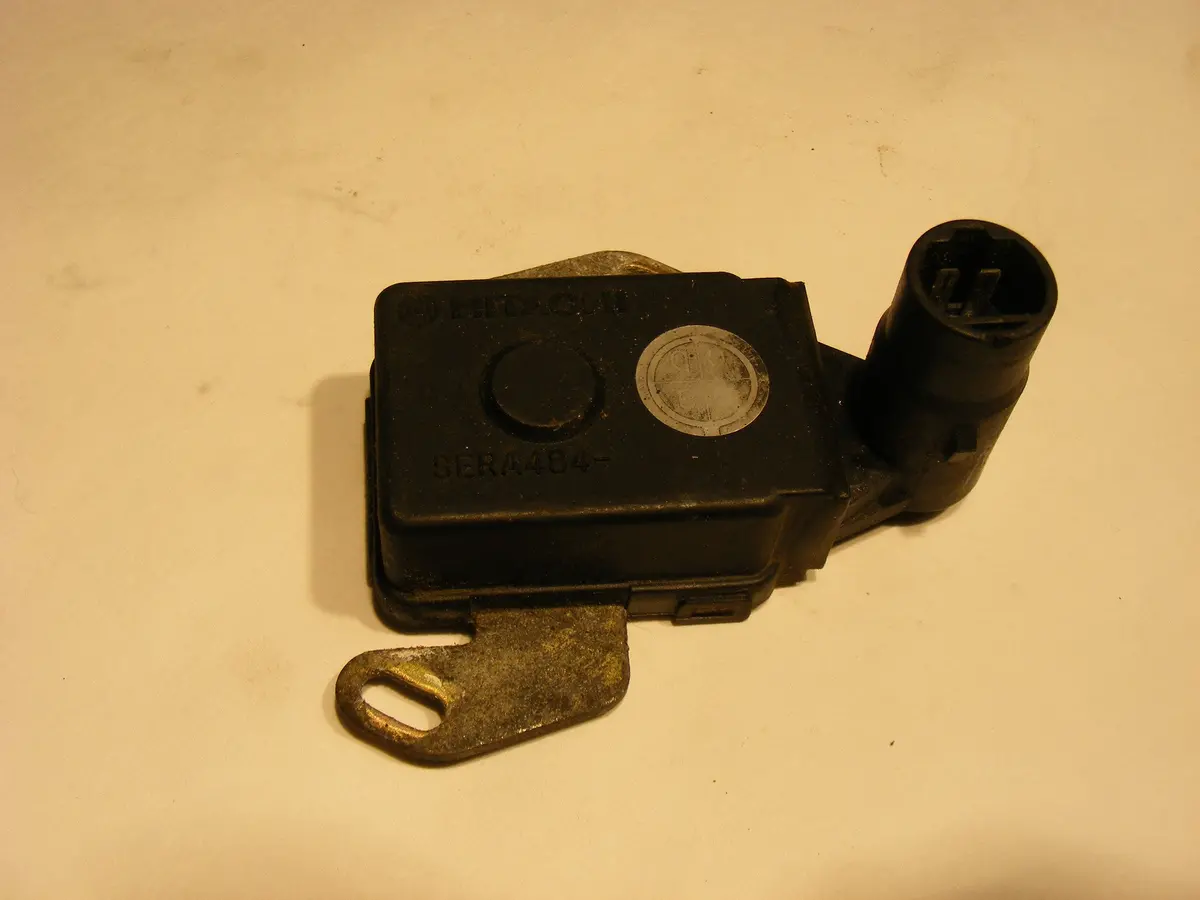 Suzuki Swift Gt Gti Tps Throttle Position Sensor Hitachi Sera484 1
