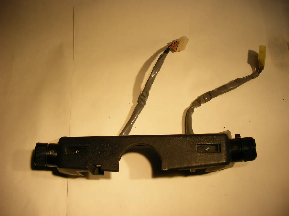 88 89 Dodge Colt Wagon / Mitsubishi Mirage Headlight & Wiper Switch Control Knob For Lamps / Lights Very Rare 1