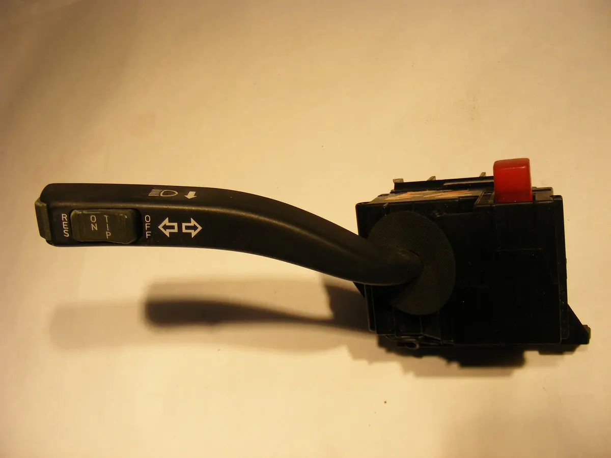 88-91 Saab 9000 Turbo Turn Signal Highbeam Switch 9526054 / 95 26 054 88 89 90 91 1