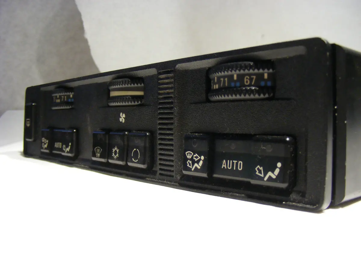 88-94 Bmw E32 Climate Heater Ac Control Panel 735I 740I 750I 9140010021 1