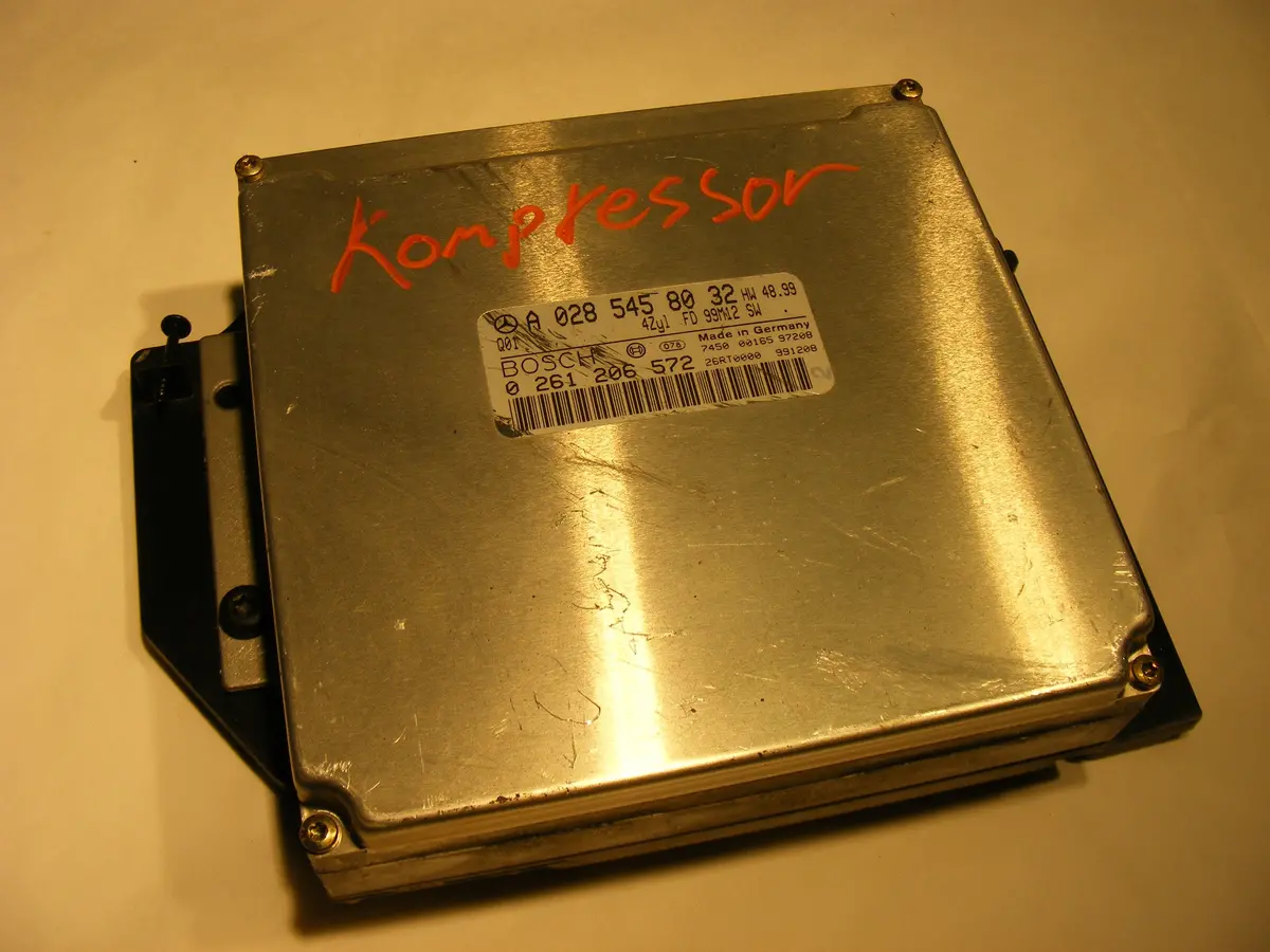 Mercedes Benz 2000 W202 C230 Kompressor  Electronic Throttle Control Ecu Ecm A0285458032 / Bosch 0261206572 1