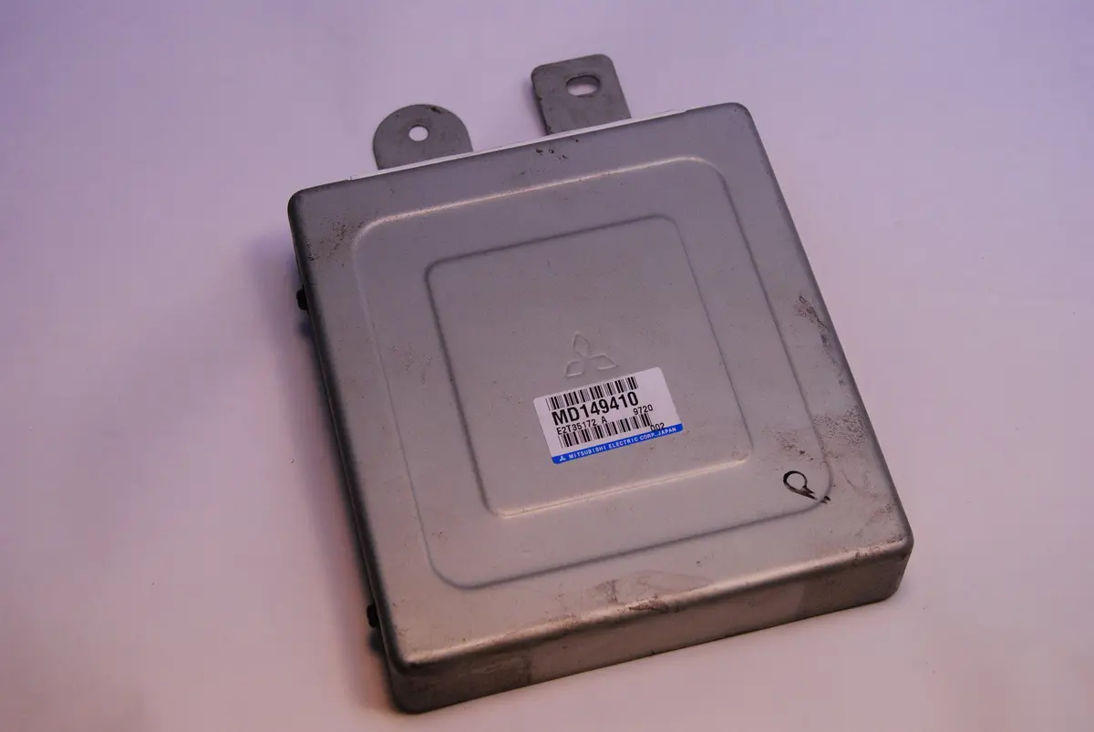Mitsubishi Mighty Max / Dodge D-50 New Old Stock V6 Pickup Truck 90 1990 Engine Ecu Ecm Computer Md149410 E2t35172 1