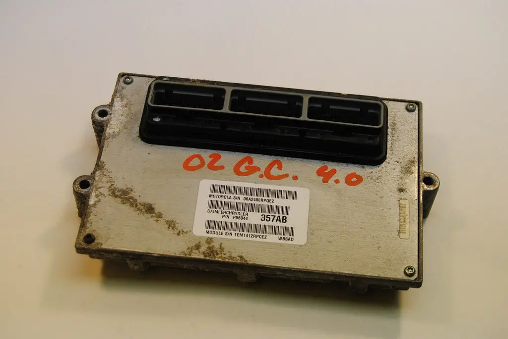 Jeep Grand Cherokee 2002 02 4.0 Ecm Ecu Engine Computer 56044357 56044357Ab 1