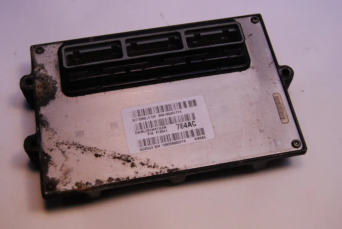 Jeep Grand Cherokee 2001 01 4.0 Ecm Ecu Engine Computer 56041784Ac / 56041784 1