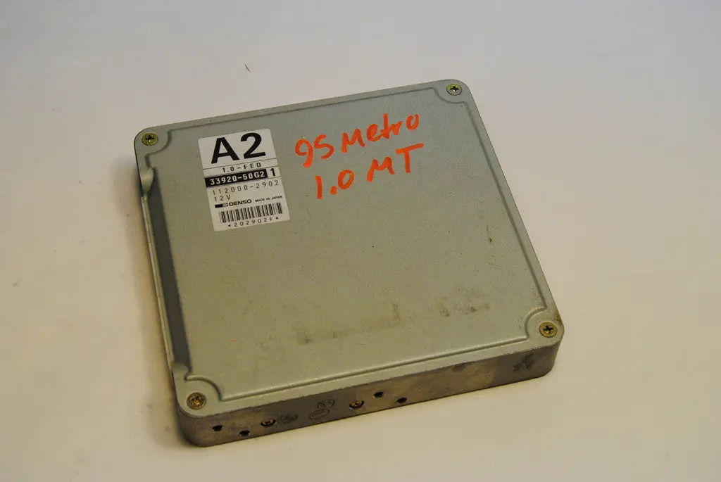 95 Geo Metro Suzuki Swift A2 1.0 3 Cyl Ecu Ecm Engine Control Computer 33920 50G21 112000-2902 1