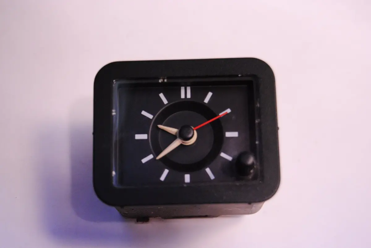 Land Rover Range Rover Classic Clock 1