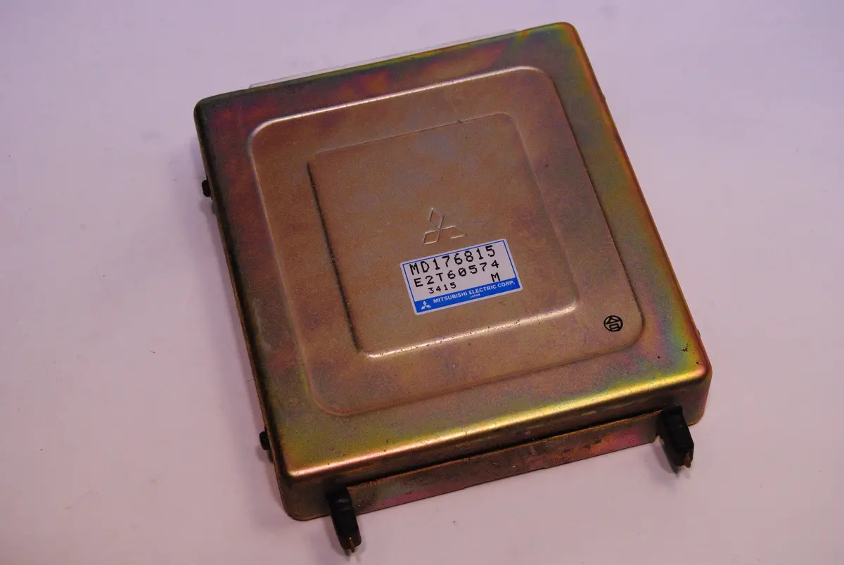 Mitsubishi Expo Eagle Summit 1.8L Ecu Ecm Engine Computer Md176815 E2t60574 1