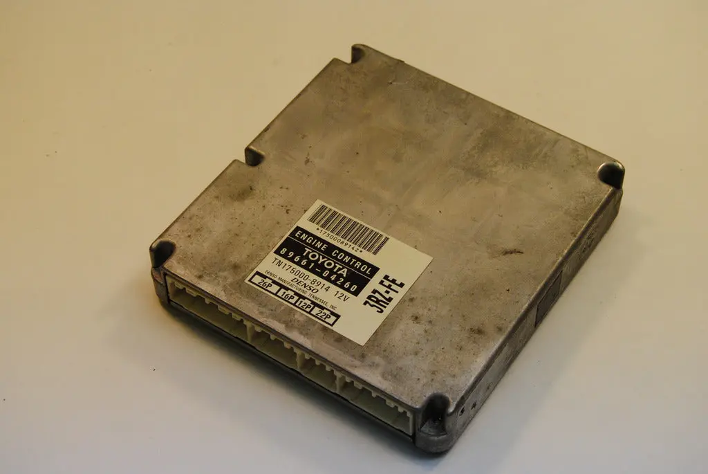 Toyota Tacoma 97 1997 Pickup Truck Engine Ecm Computer Ecu 89661 04260  /   3Rz-Fe  / Tn175000-8914 1