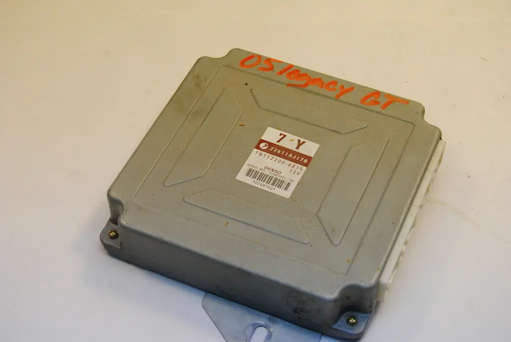 Subaru Legacy Gt 05 2005 Ecu Ecm Engine Computer 22611-Aj17b / Tn112200-6815 1