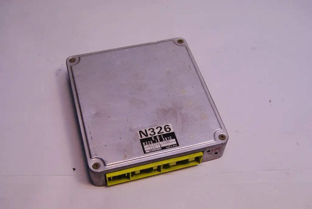 86-87 Mazda Rx7 Engine Computer Ecm Ecu N326 18 881C 1