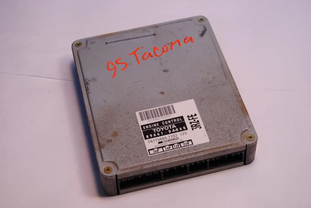 95 Toyota Tacoma Pickup Truck Engine Ecm Computer Ecu 89661 04060  /   3Rz-Fe  / Tn175000-7202 1