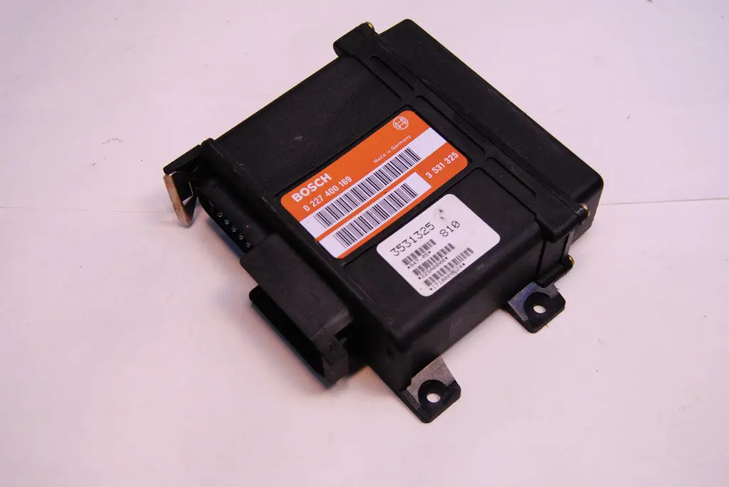 89-93 Volvo 240 740 940 Ezk Ecu Ignition Control Computer Bosch 0227400169 1