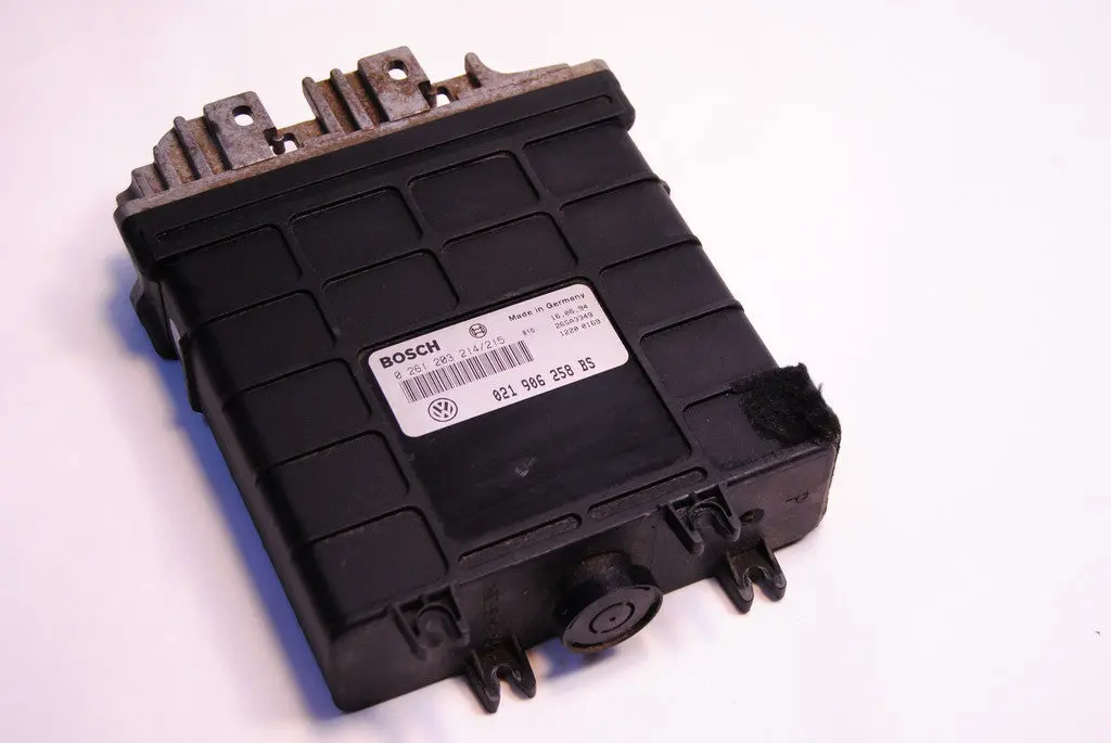 95 Vw Jetta Vr6 Bosch Ecu Ecm Engine Computer Obd1 0261203222/223 021906258Ea 1