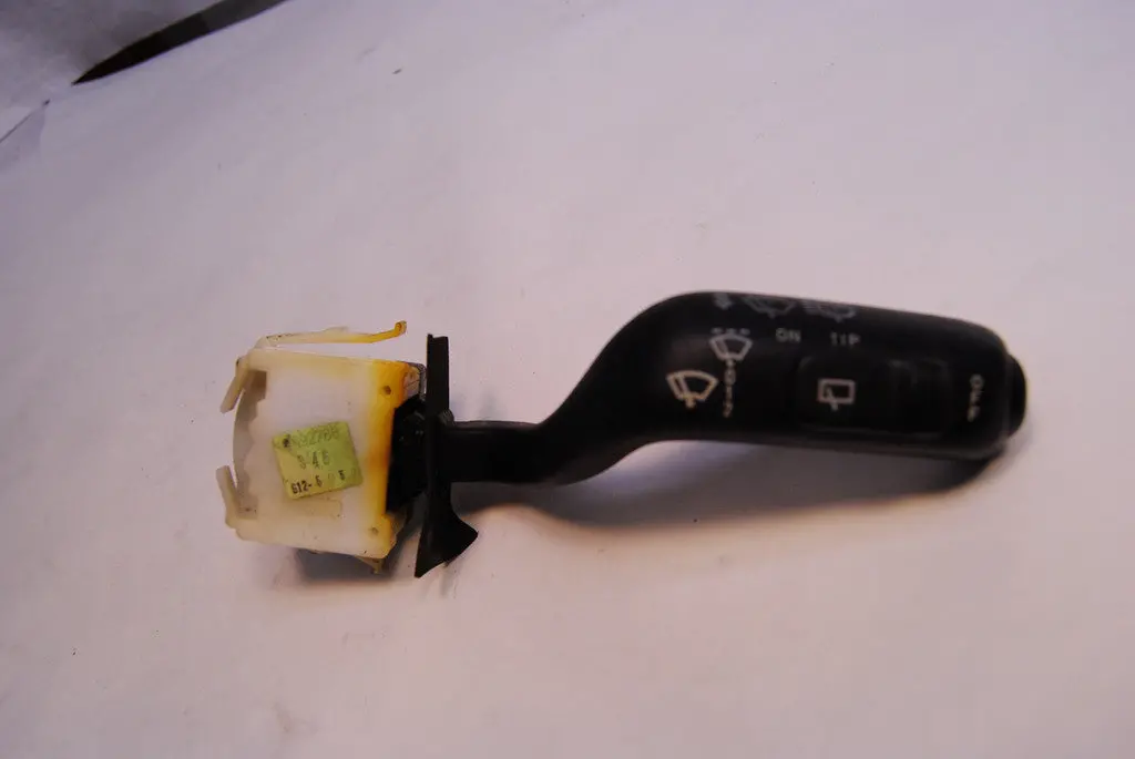 Saab 900 Windshield Wiper Switch / Stalk 94 95 96 97 98 4617478 / 4692786 1
