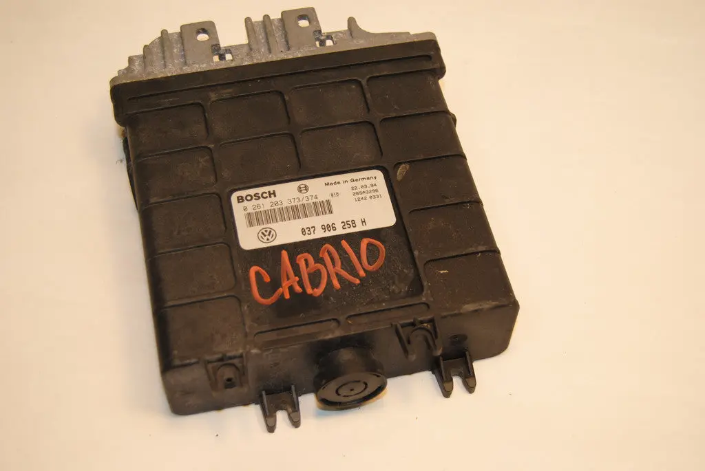 95 Vw Golf Cabrio Ecu Ecm Engine Control Computer 037906258H 0261203373/374 1