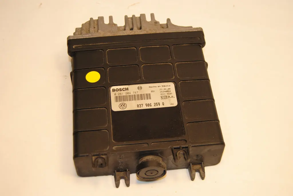 99 Vw Golf Cabrio Ecu Ecm Engine Control Computer 037906259Q 0261204787 1