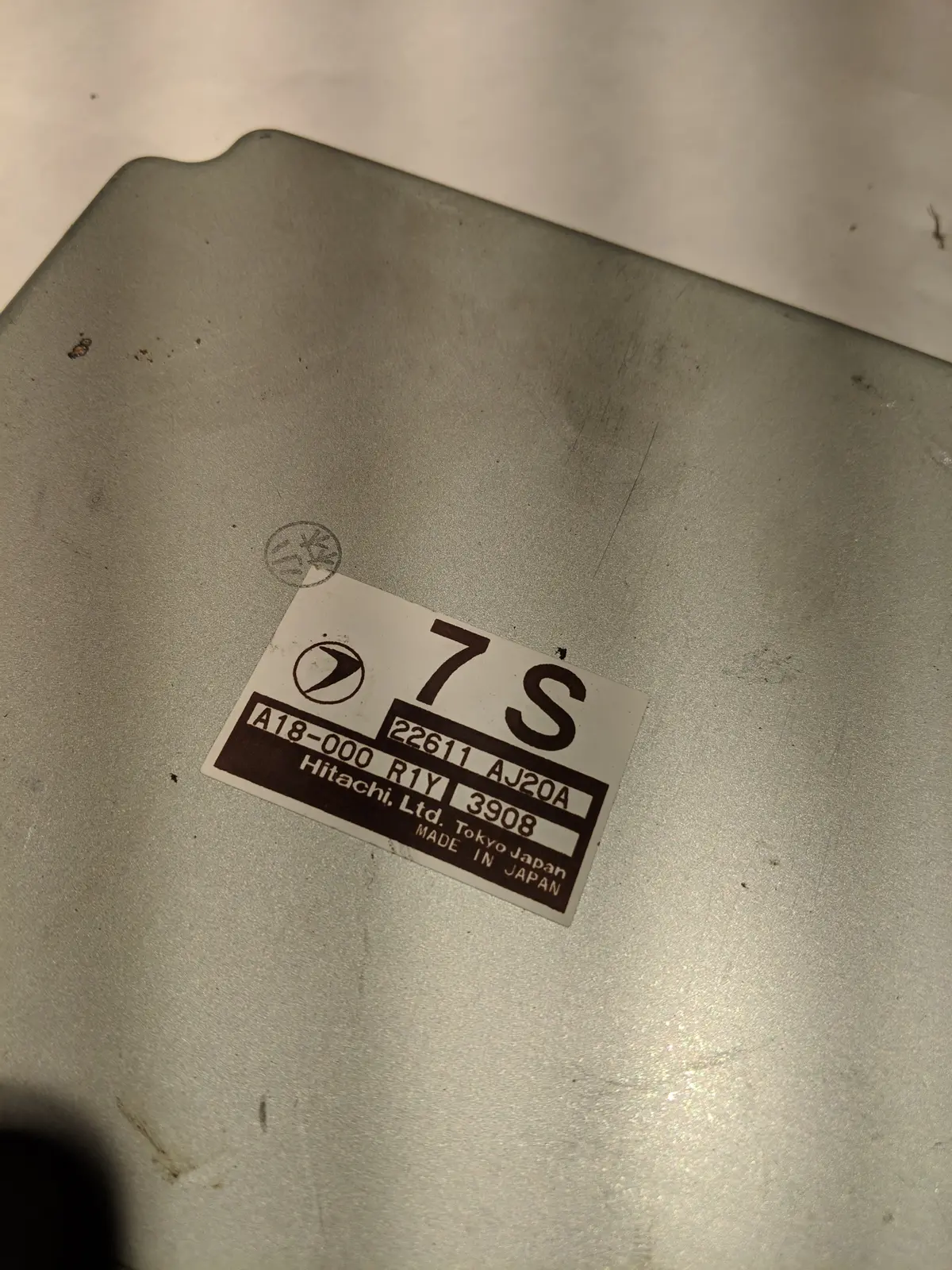 2004 Subaru Legacy 2.5 At Ecu Ecm Engine Control Unit Computer 22611 Aj20a A18 000 R1y 7S 1