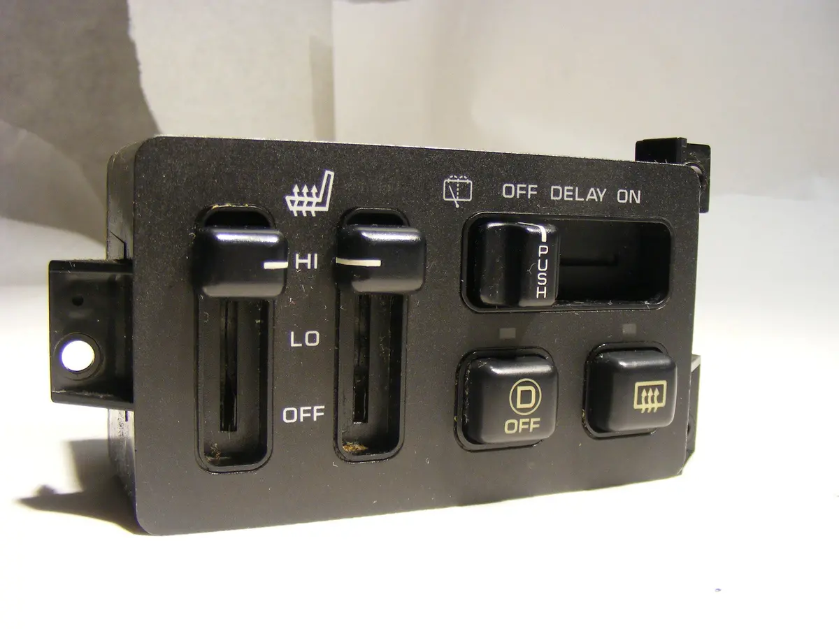 Jeep Grand Cherokee Wiper Delay Defroster Switch With Heated Seat 56042619 1
