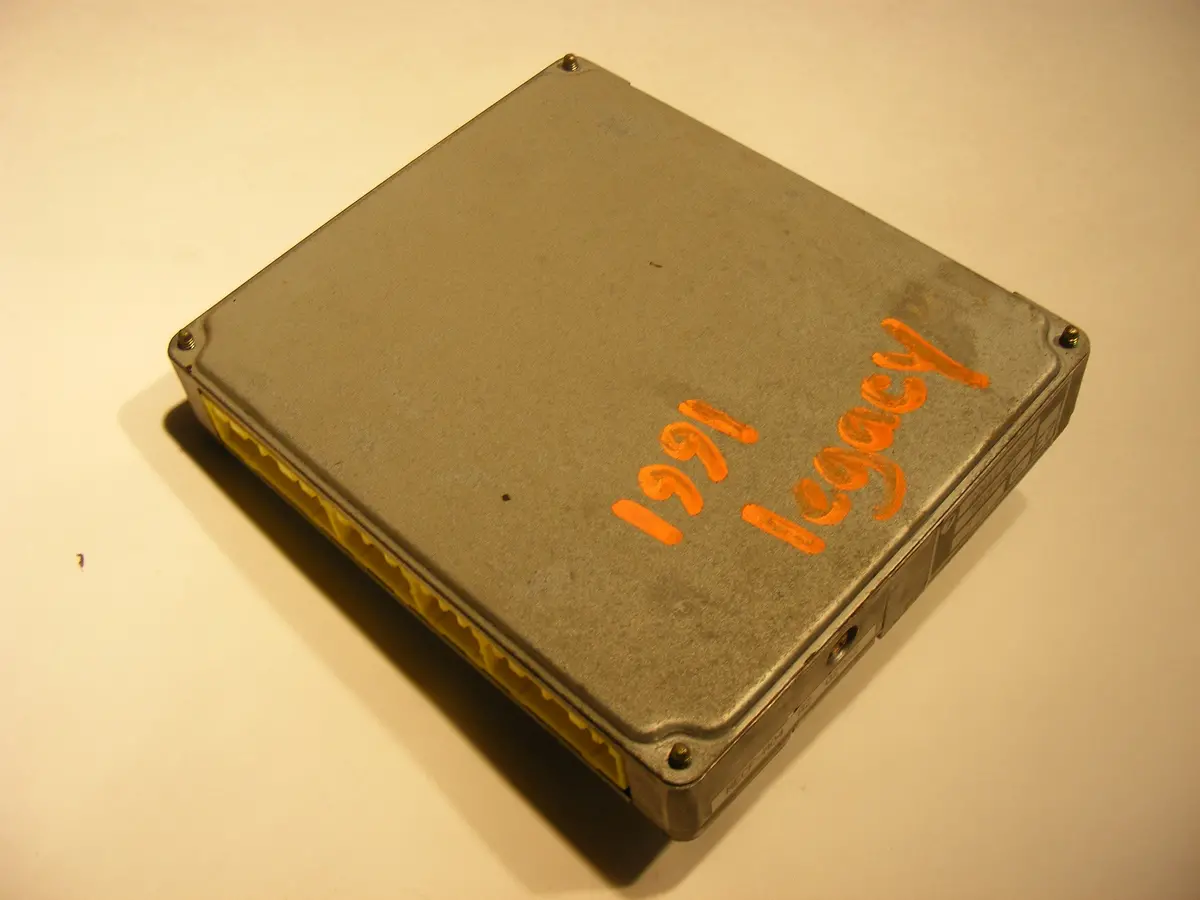 1991 Subaru Legacy 2.2 Liter Engine Computer Ecu Ecm 22611 Aa563 Mecf-M04 1