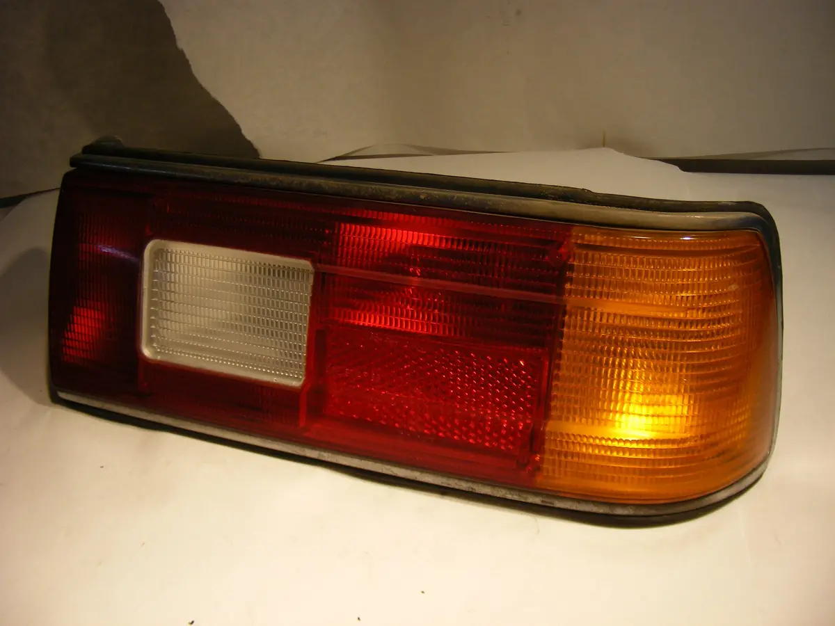 Bmw E23 733I 735I Tail Light Right Hand Passenger Side L7 1364550R 122833 1
