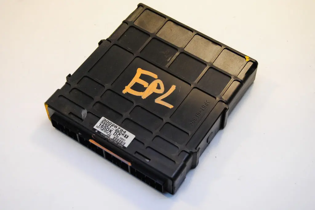 Suzuki Vitara Chevy Tracker 01 2001 Engine Ecu Ecm Computer 33921 65Dk1 65Dk / 2.0 L Mt 1
