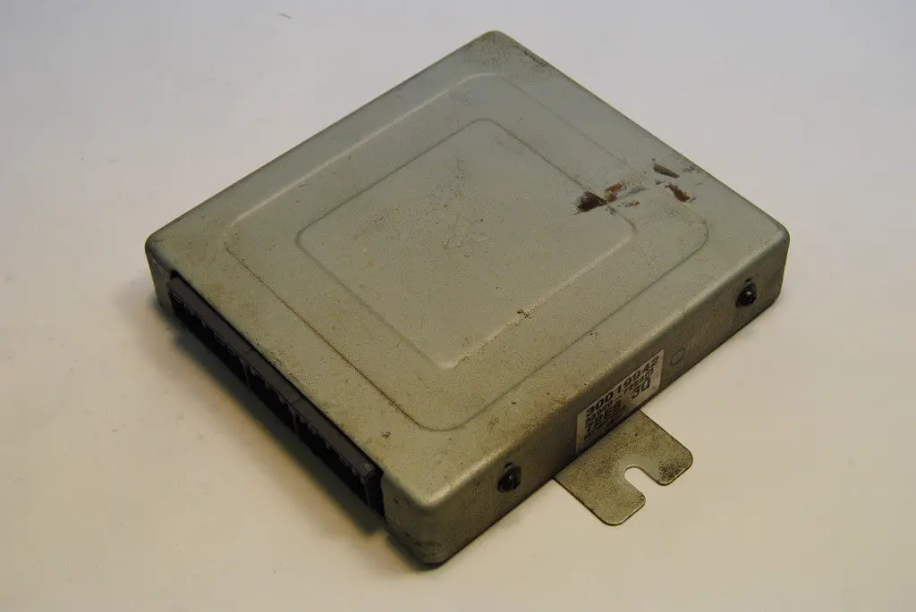 Suzuki Vitara Chevy Tracker 96 97 98 Engine Control Ecm Ecu Computer 33920 72E20 E2t48672t Zc 1